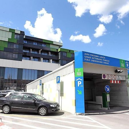 Apartment Tian Koper Buitenkant foto